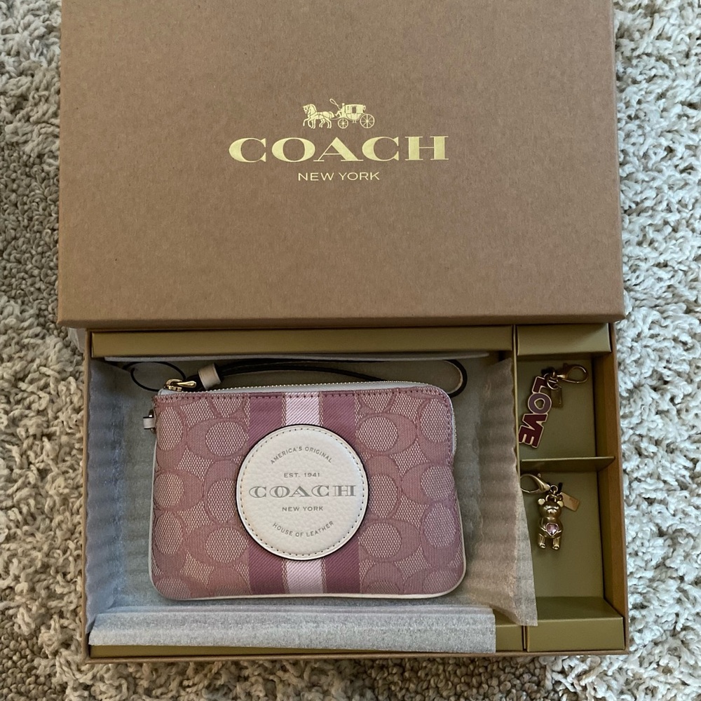 COACH WRISTLET + 2 CHARMS!! NWT, NIB!
